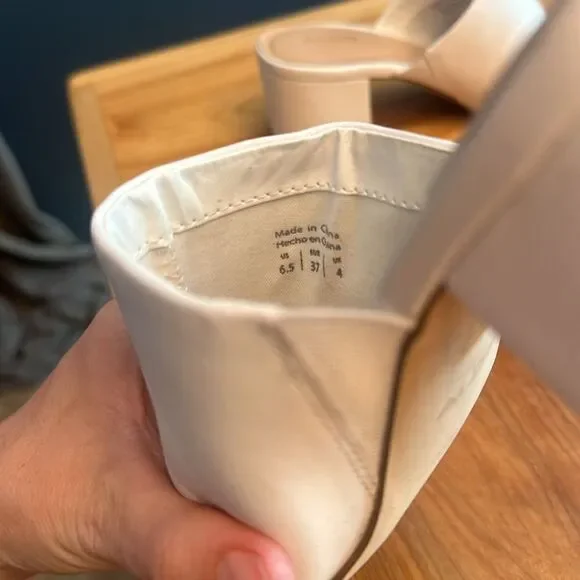 ‎Aldo white slide heels - Picture 9 of 9